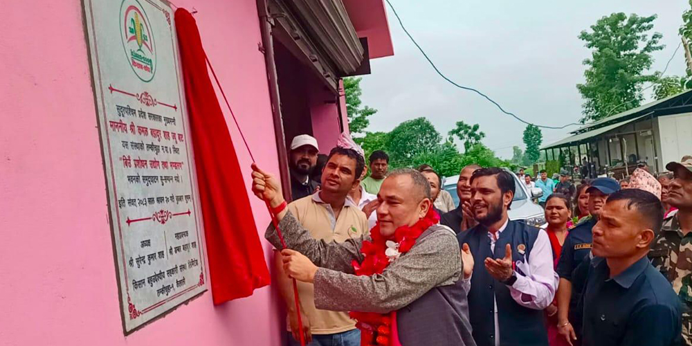कृषिको आधुनिकीकरणमा मुख्यमन्त्री शाहको जोड