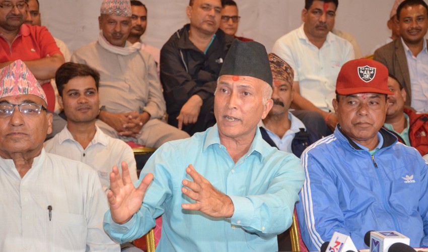 कैलाली ५ बाट ओझाको स्वतन्त्र उम्मेदवारी