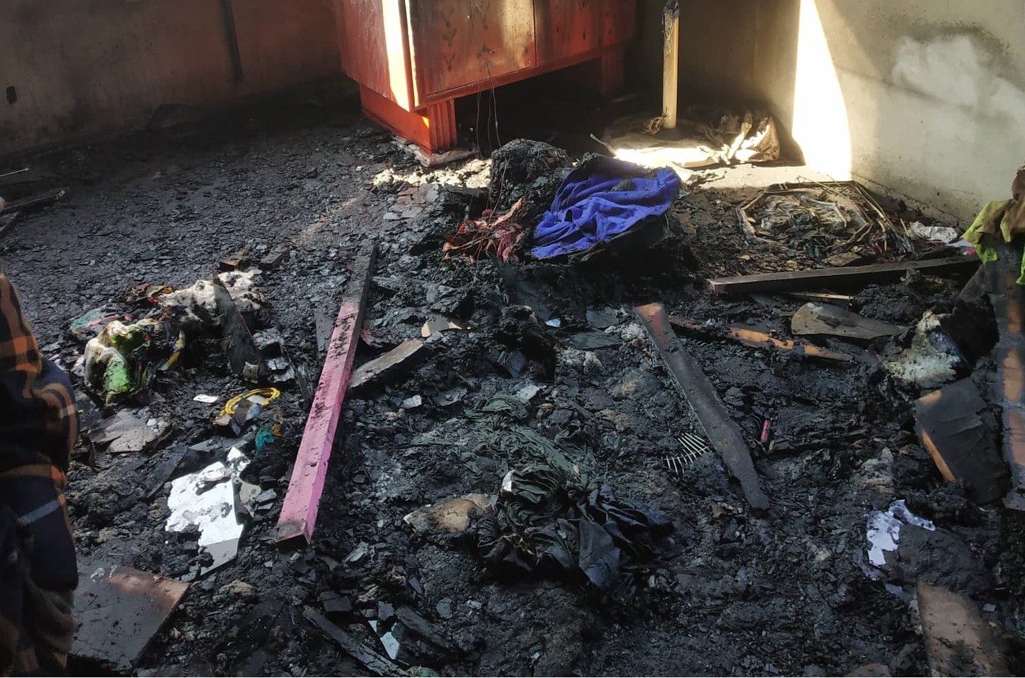 आगलागीबाट १५ लाख बढीको क्षति