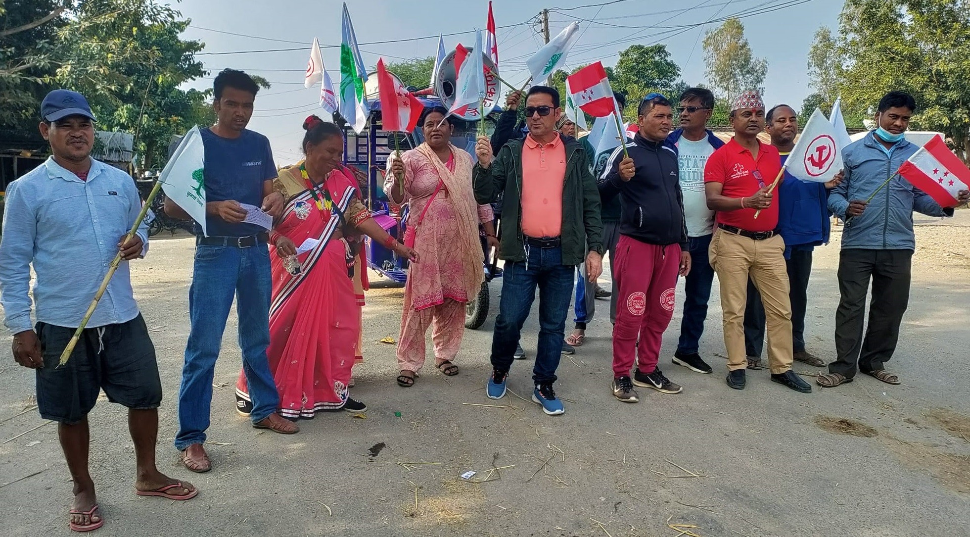 चुनावी प्रचार प्रसारमा व्यस्त दलहरु