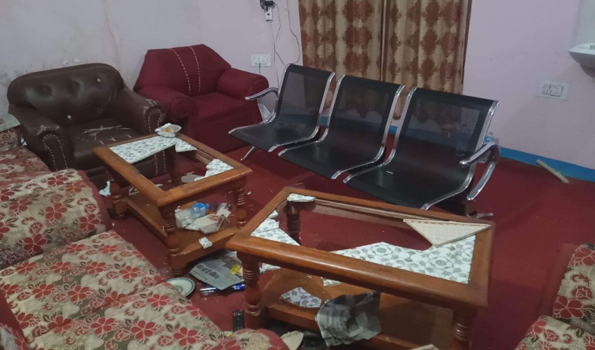 घोडाघोडीमा जनप्रतिनिधिको ‘मदिरा पार्टी’ः वडाध्यक्षले फुटाए टेबुल