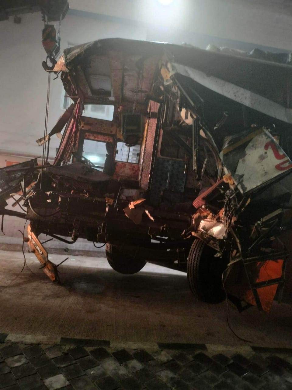 लखनऊ बस दुर्घटनामा घाइते थप दुई जनाको मृत्यु