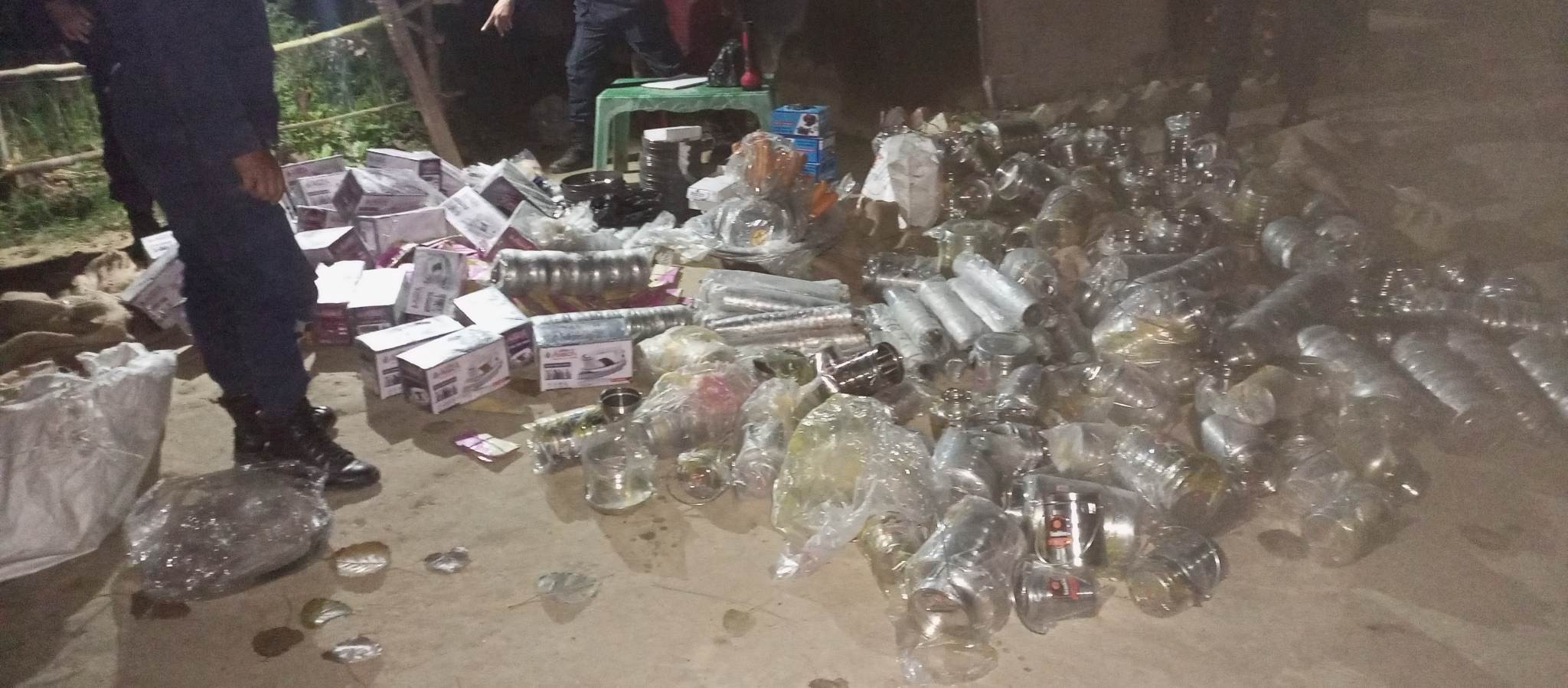 भन्सार छली आउँदै गरेको सामान पक्राउ