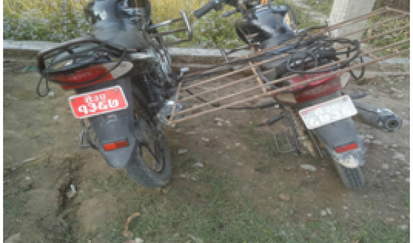 दुई थान मोटरसाइकलसहित अवैध सामान बरामद