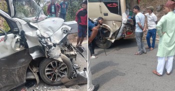 इभी हायससँग बस ठोक्किँदा तीन जना घाइते
