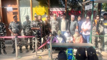 ५२ तोला सुनसहित चार नेपाली पक्राउ