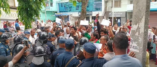 धनगढीमा धन्कियो नारा, ‘गोविन्द केसीः गो ब्याक’ 