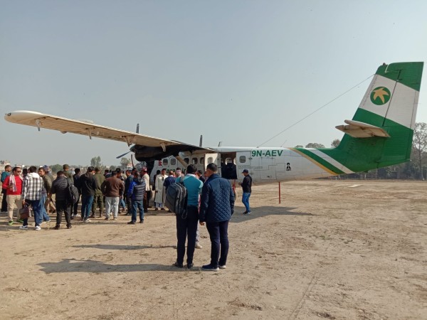 टीकापुर विमानस्थलमा तारा एयरको व्यावसायिक उडान शुरु