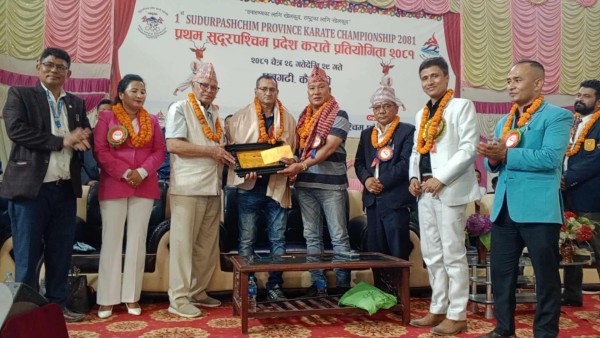 करातेका खेलाडी र प्रशिक्षकलाई सम्मान 