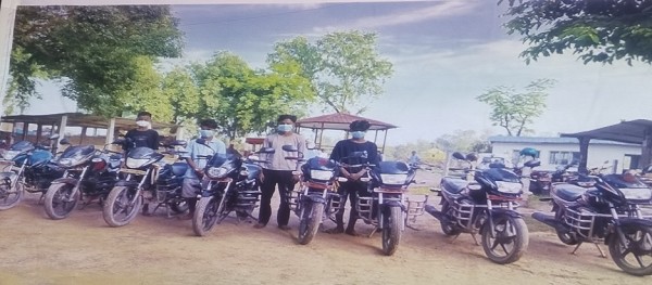 मोटरसाइकल चोर्ने गिरोह पक्राउ 