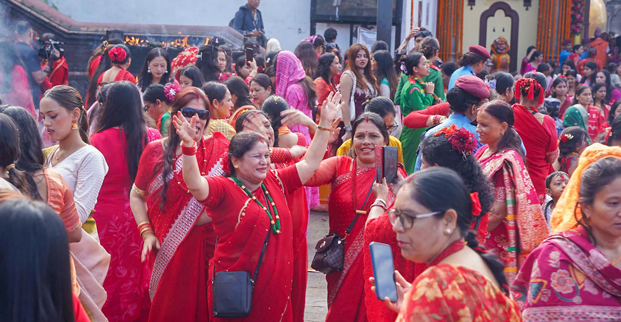 आज हरितालिका तीजः पूजा आराधना गरी मनाइँदै