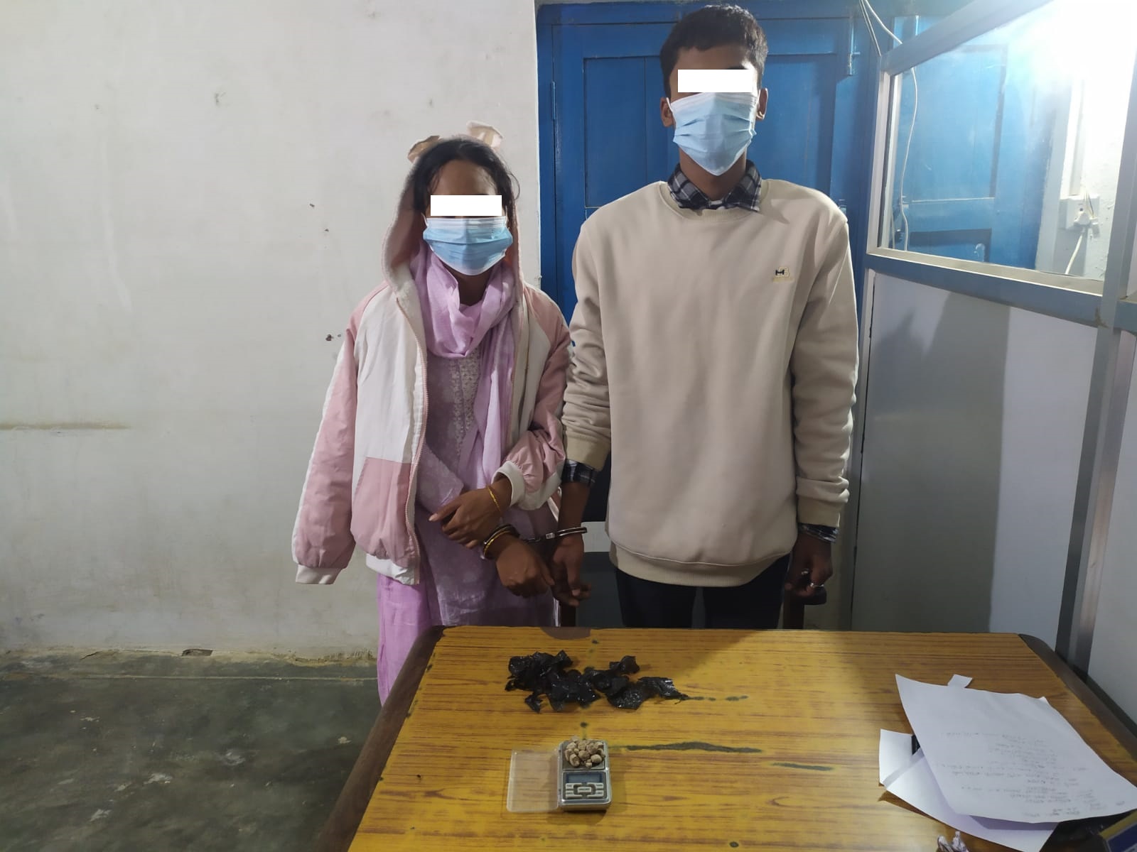 १३ ग्राम लागूऔषधसहित बुढाबुढी पक्राउ