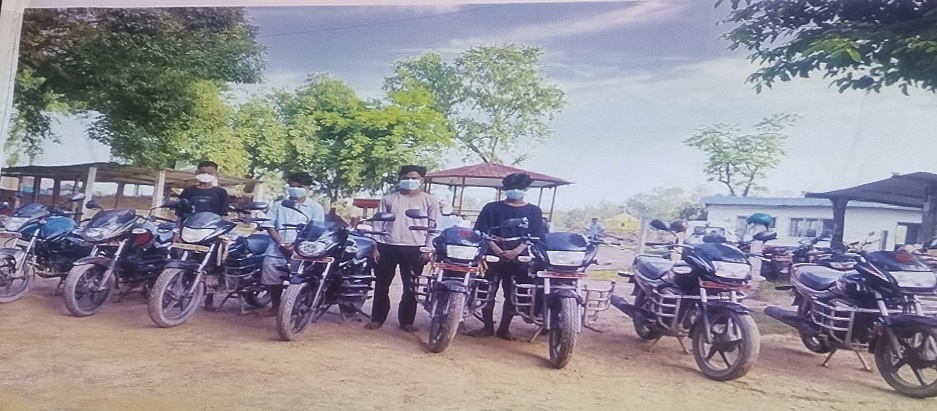 मोटरसाइकल चोर्ने गिरोह पक्राउ